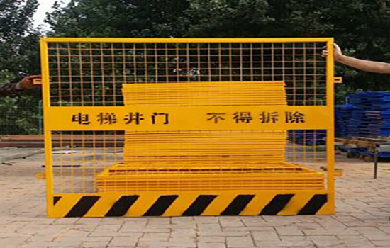 pvc圍墻護(hù)欄多少錢(qián)一米